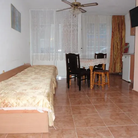 Guest house Cherno More