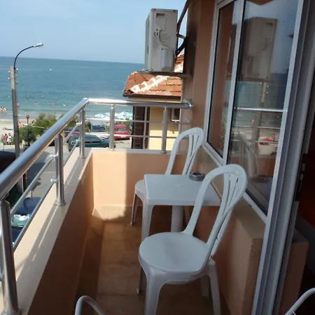 Cherno More Guest house