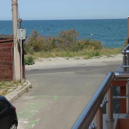 Guest house Cherno More